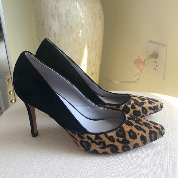 Johnston & Murphy Black and Animal Print Heels - Picture 1 of 11